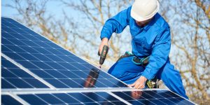 Installation Maintenance Panneaux Solaires Photovoltaïques à La Chaume